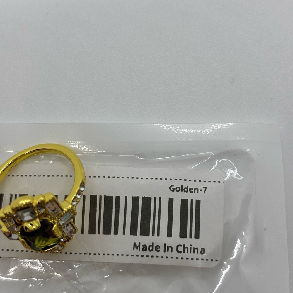 NWT Vintage costume jewelry statement ring - regency, avante garde -size 7 - Picture 8 of 8